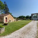 Manoir De La Peytelie