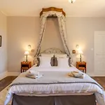 B&B Manoir De La Peytelie