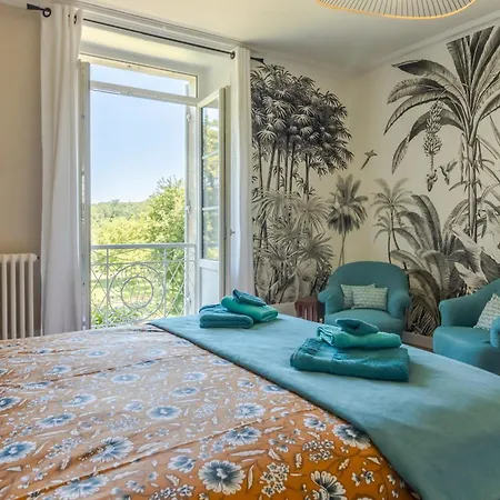 Manoir De La Peytelie Bed & Breakfast